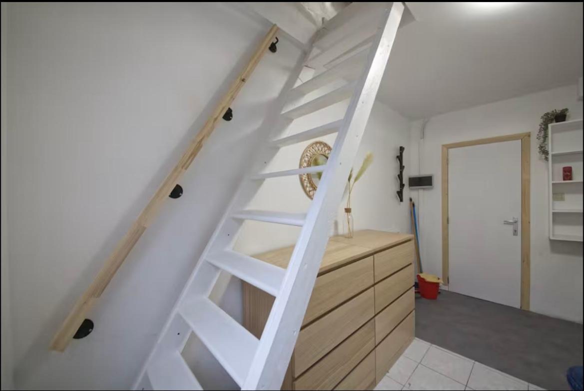 Bruxelles Nid Douillet Et Chaleureux Appartement Buitenkant foto
