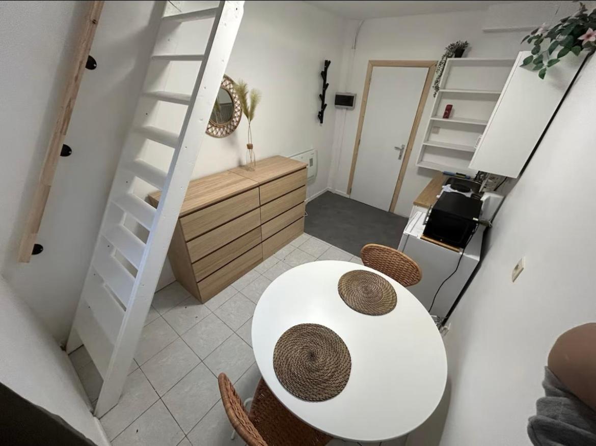 Bruxelles Nid Douillet Et Chaleureux Appartement Buitenkant foto